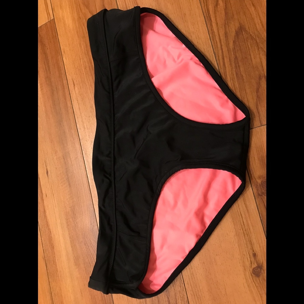 Black Victoria Secret bottom bikini